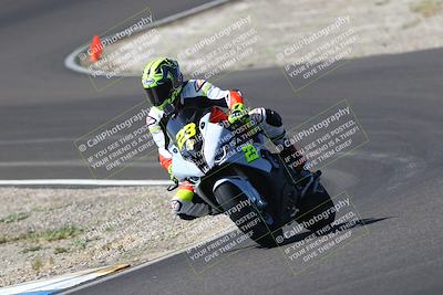 media/Sep-21-2025-TrackDaz (Sun) [[277c75b276]]/C Group/1140pm (Turn 3)/